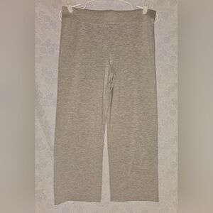 ✨️ Danksin Capri Yoga Pants ~ Medium/ Heather Gray